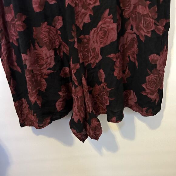 Torrid Black Red Floral Gauze Shorts Romper Size 3X witchy whimsigoth vamp goth - Picture 4 of 12